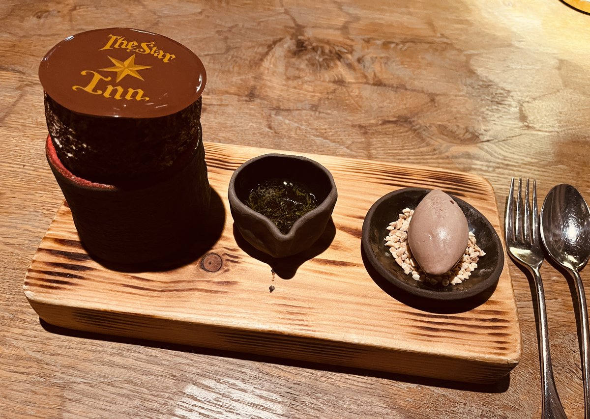 Toblerone soufflé by <a href="/chefandrewpern/">chefandrewpern</a> <a href="/TheStaratHarome/">The Star at Harome</a>
Something to consider next time you see the display in duty free...

#MICHELINStar #Yorkshire 

guide.michelin.com/gb/en/north-yo…