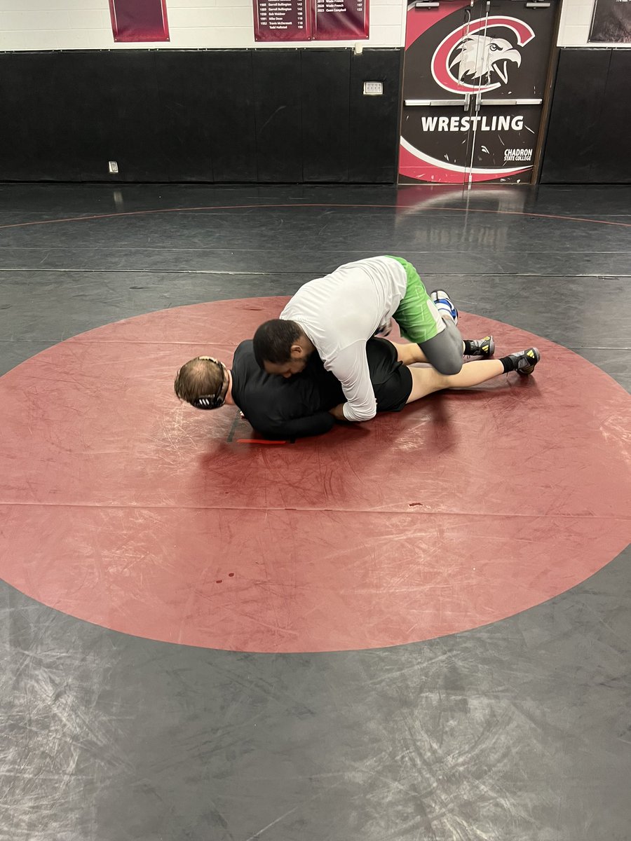 Having @theleiii in the room has been huge leading into our NCAA regional, the guys learning from 2x DI All-American Larry Early.