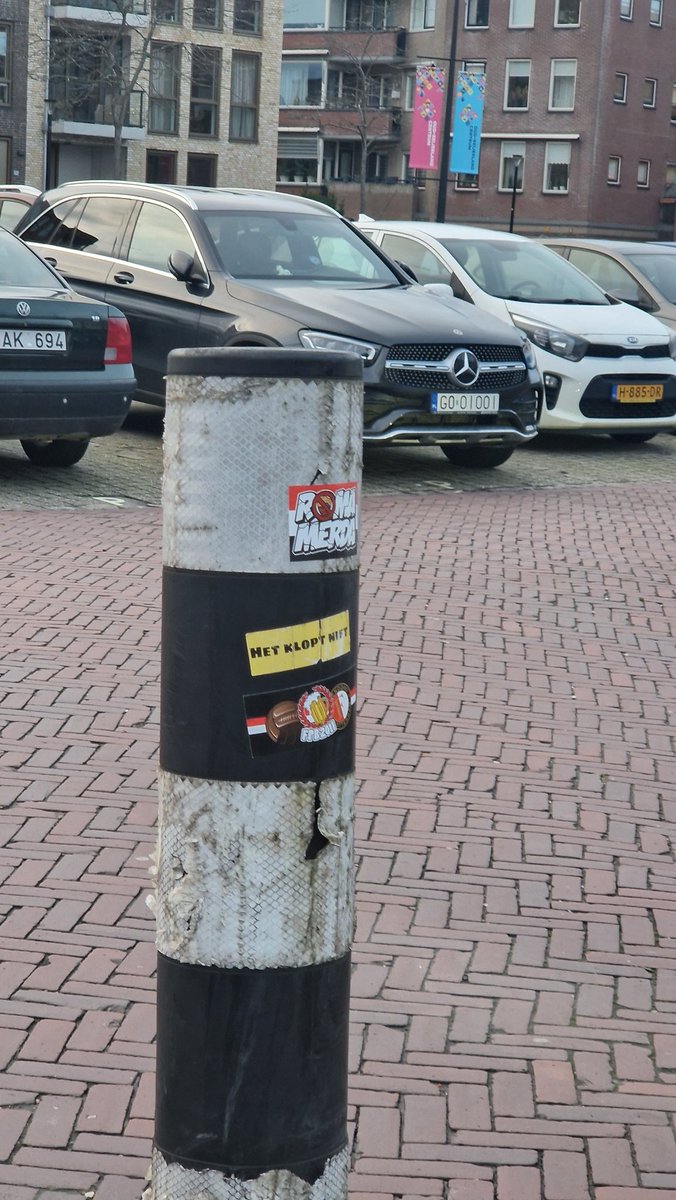 Zo, Oud-Beijerland is ook een #romamerda sticker rijker😜👌👌👌