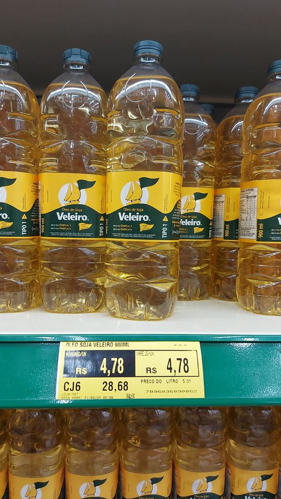 Que absurdo!!!
O óleo de soja subiu de 15,00 reais para 4,78.
Fazueli!!