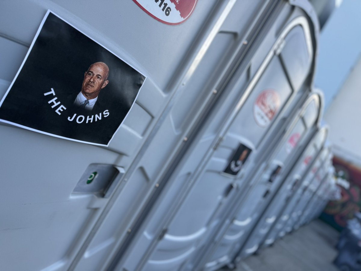 The John’s have been set up! 

#FansFest2024