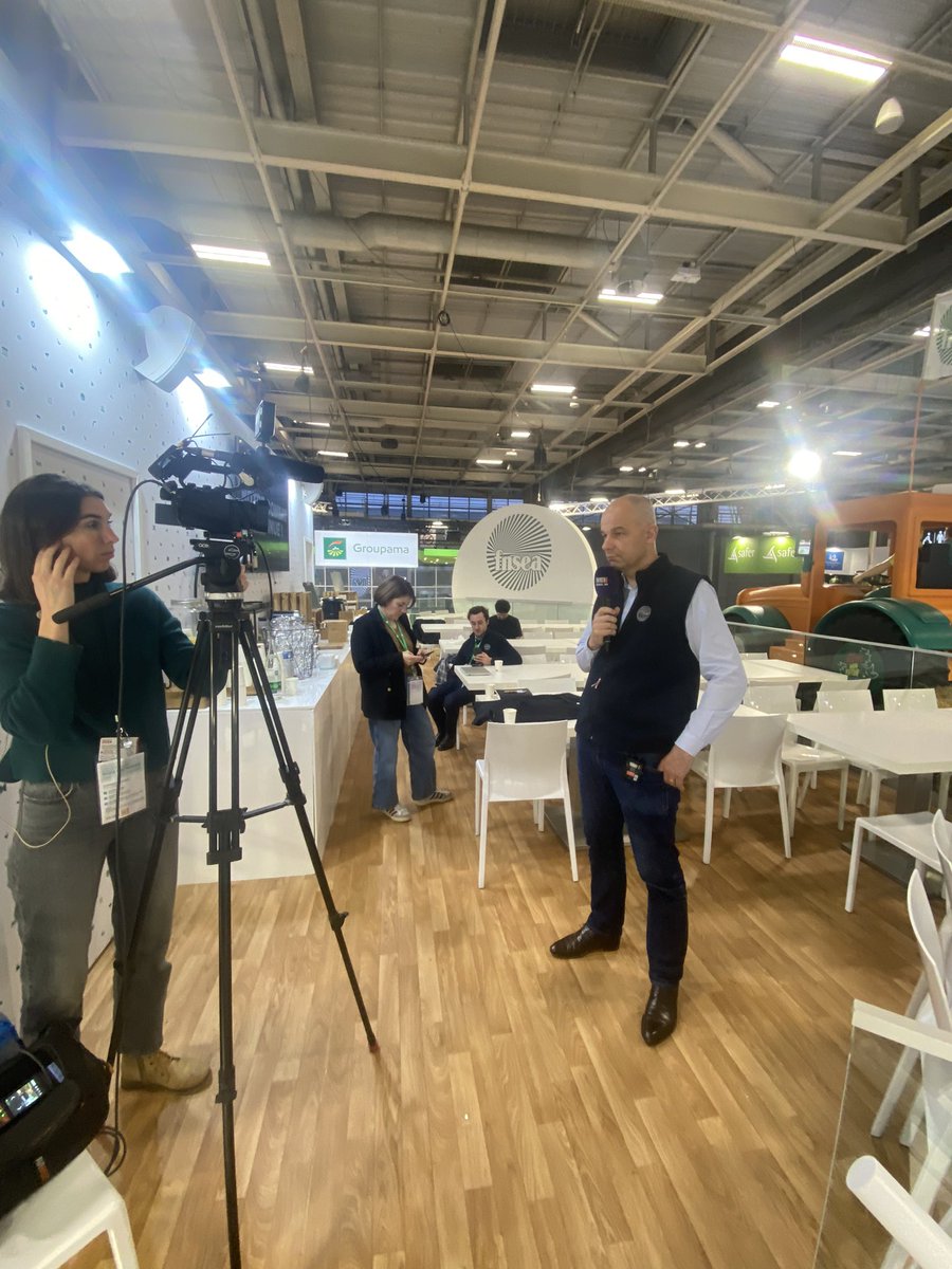 EXCLU <a href="/TF1Info/">TF1Info</a> <a href="/LCI/">LCI</a> Arnaud Rousseau FNSEA « nous sommes satisfaits des avancées, mais la mobilisation et le travail continuent. Il fallait sans doute passer par ce moment de colère pour faire avancer les choses, mais je regrette les images de violence de ce matin »