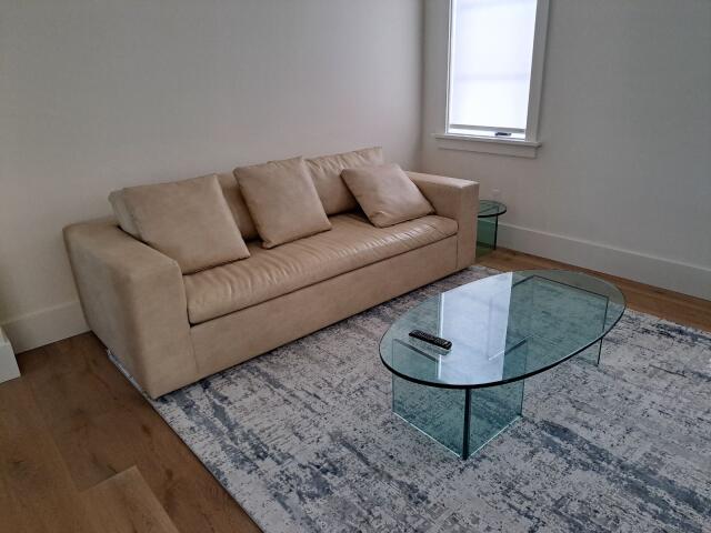 ProPickUpAndDel's tweet image. Heavy Glass furniture delivery from Seal Beach CA to Newport Beach CA.

#delivery #furnituredelivery