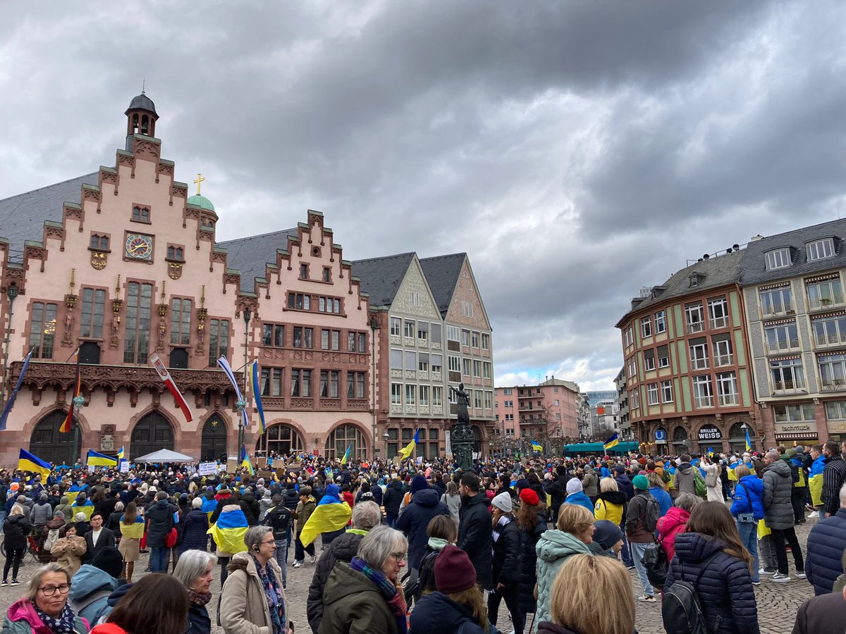 PL in Köln tweet media