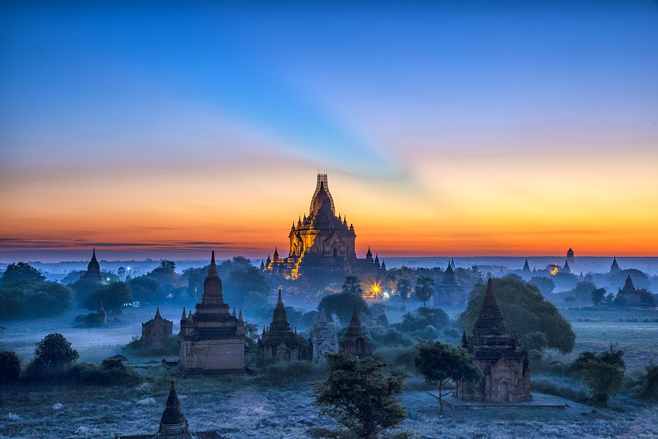 Majestic Sunrise in Myanmar, Naing Tun Win!🤩