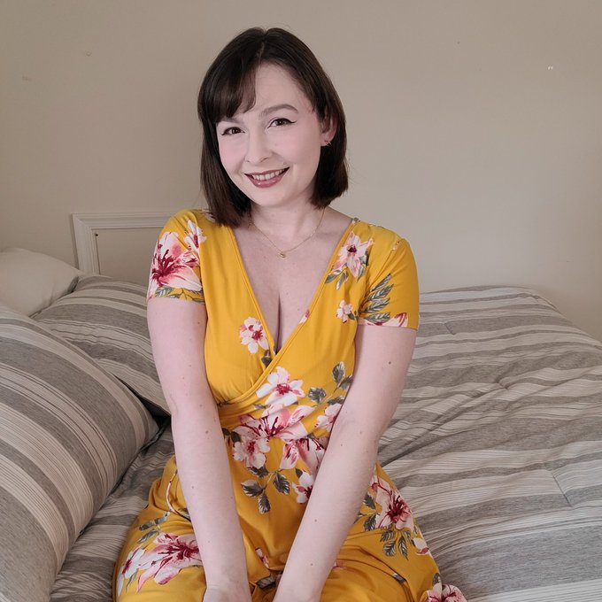 I'm logging online now on @chaturbate https://t.co/9AaHVmMdVa 🥰 https://t.co/zFnKvzA0u6<a class="tags" href="/tag/chaturbate">@chaturbate</a>