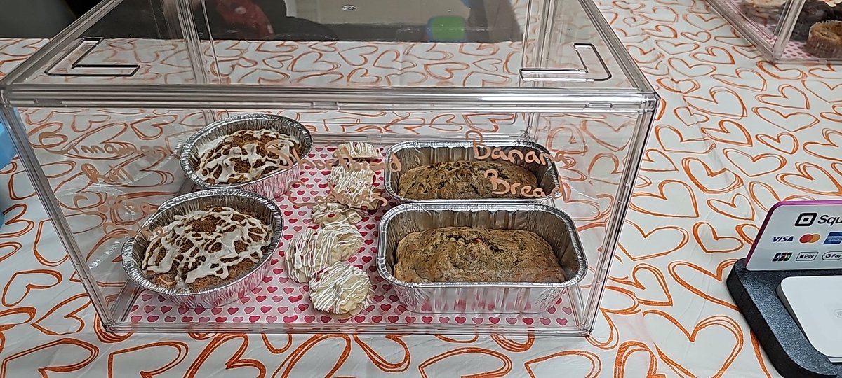 UnsoundMachine's tweet photo. Does anyone need a tasty homemade treat!
Come on over to the #NorthsideCreatorsMarket and visit From Ava's Nannie

#Fresh #Delicious https://t.co/dTkaHdbAn6