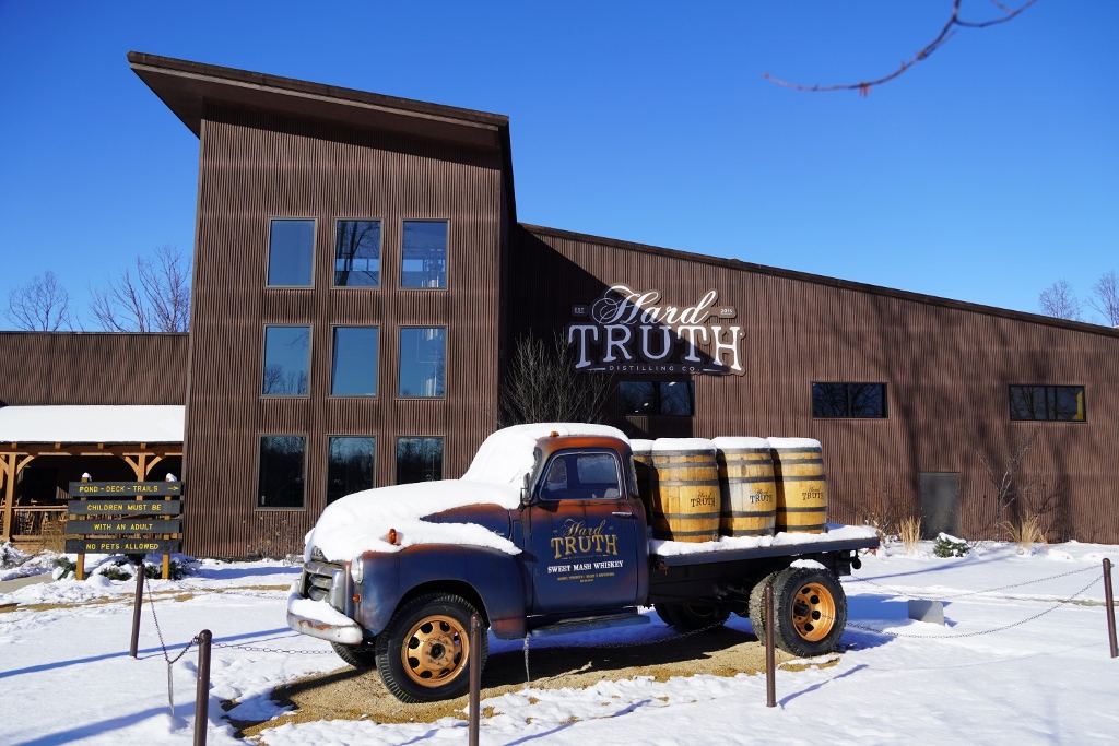 The #SweetMash Moment of Truth Has Arrived: After 9 Years 'Hard Truth Distilling Co.’ in Nashville Releases its 1st #Bourbon. Not 1 but 3 including two #BIB.
<a href="/DrinkHardTruth/">Hard Truth Distilling Co.</a> <a href="/VendomeCopper/">Vendome Copper</a> @ISCbarrels <a href="/ILuvBrownCounty/">Brown County CVB</a> <a href="/VisitIndiana/">Visit Indiana</a>  distillerytrail.com/blog/the-sweet…