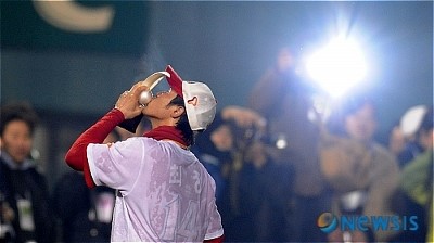 다이아몬드 모양인 야구장에서
가장 빛나는 사람이에요
우리 정이가