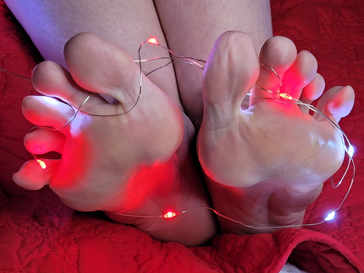 Spread and ready! DM for pricing and sets!!! Tributes welcome! #footworship #feetpics #buymyfeetpics #feetworshi̇p #feetpicsforsale #footfetish #feet