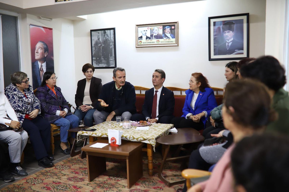 CHP Efeler Belediye Başkan Adayımız Anıl Yetişkin,Efeler İlçe Kadın Kolu Bşk.Özlem Ekiz, meclis üyesi adaylarımız ve partililerimizle birlikte Malatya - Aydın Kültür ve Dayanışma Derneği'ni ziyaret ettik.

Başkanımız Bilgin Güner ve yönetimine teşekkür ediyorum.
<a href="/CHPKadinKolu/">CHP Kadın</a>