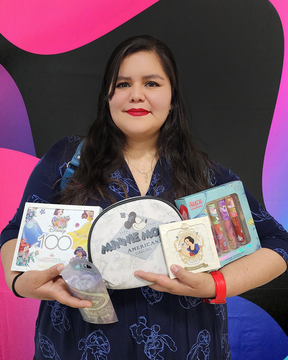 RadioDisneyMX's tweet photo. ¡Ellas son nuestras ganadoras de un kit increíble de #RepublicCosmetics edición #Disney100 para brillar en su evento musical favorito! 😍💄💅🏻✨️
Gracias a todos los que participaron en nuestra dinámica de TikTok. 💖
#DisneyxRepublicCosmetics https://t.co/bUMDvyNiw2