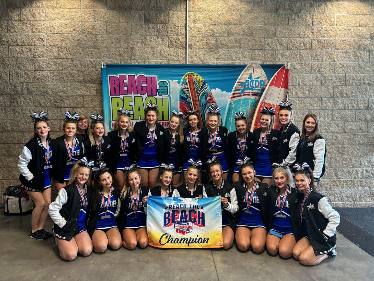 FalconCheer tweet media