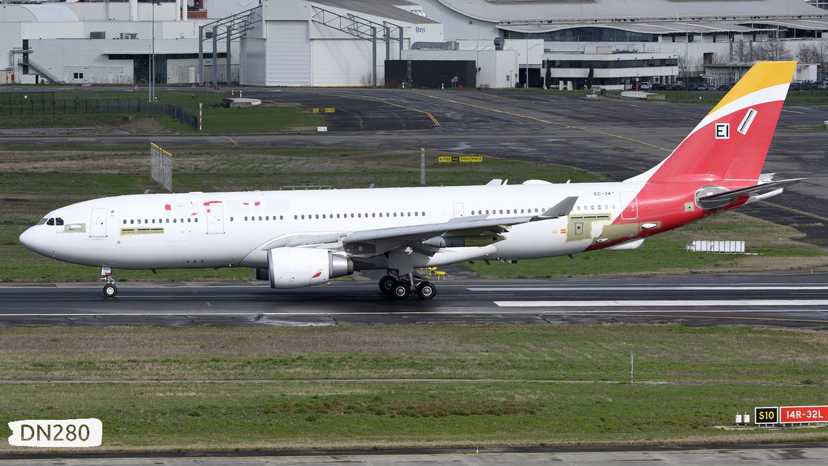 Ejército del Aire (Spanish Air Force) A330-202MRTT msn 1700 EC-349 / T24.03

Third ex-IBE A330 in certification to become the first MRTTT of the SpAF

23.02.24