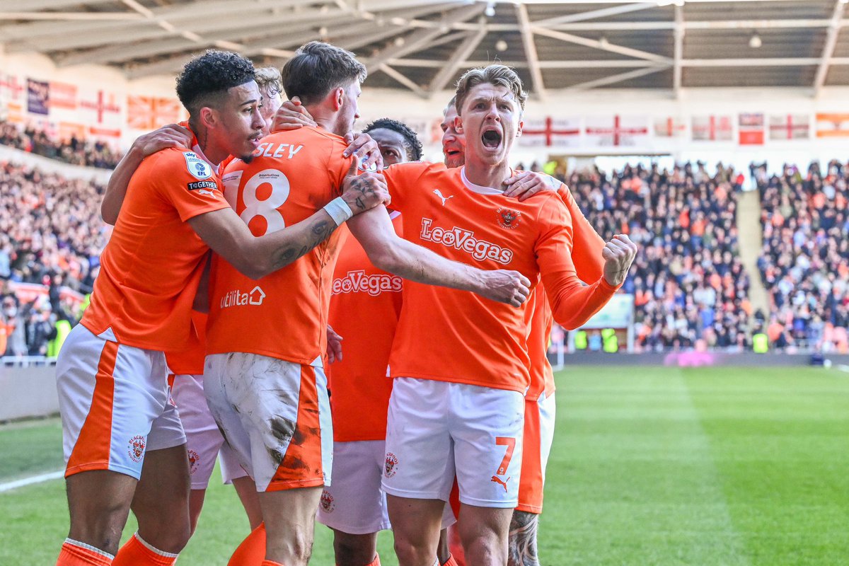Mega win today!! Performance, Atmosphere it was all there 👊🏻👊🏻 Up The Pool 🍊 <a href="/BlackpoolFC/">Blackpool FC</a>