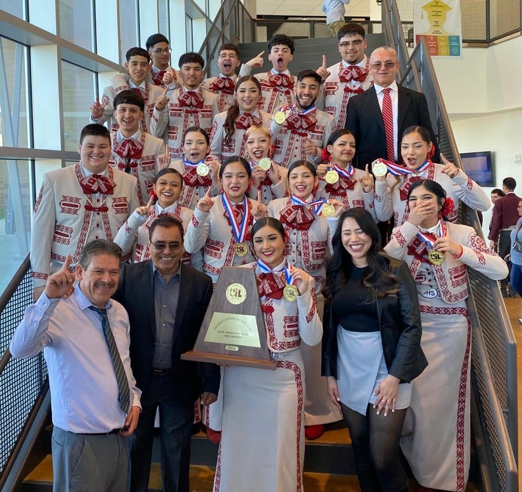 None better  than Socorro HS Los Gavilanes! 4 YEARS in a row. Setting the GOLD 🏅standard in the region AND the state! #BULLDOGNATION is STILL moving!