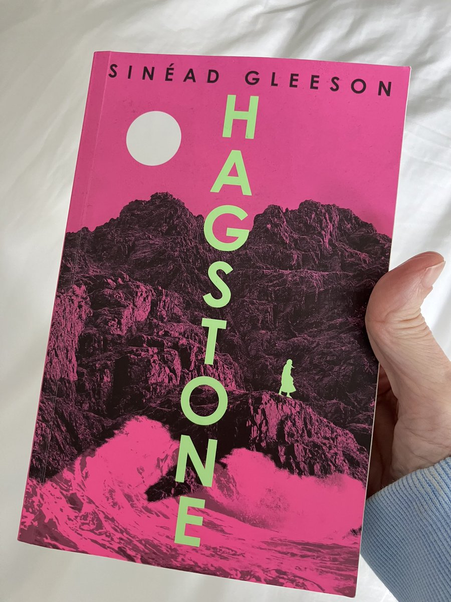 Well this book is startlingly original, with the intersection of art and artist and living in the moment to the fore with a mysterious cult of women on a wild island as a background hum. Fiercely intelligent. 👏👏👏👏👏👏Congratulations @sineadgleeson