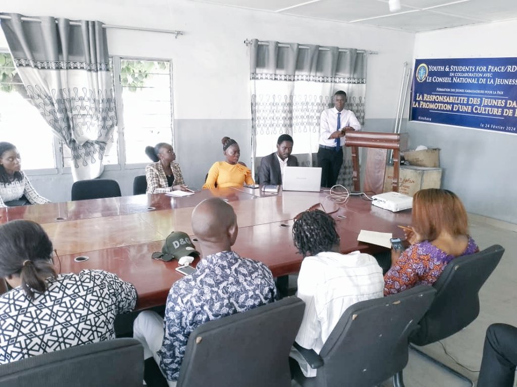En partenariat avec Universal Peace Fédération &amp; Youth and Students for Peace ont formé une dizaine des jeunes leaders sur "la responsabilité des jeunes dans la promotion d'une culture de paix" sélectionnés compte tenu de leur profil, parcours et dynamisme dans ...