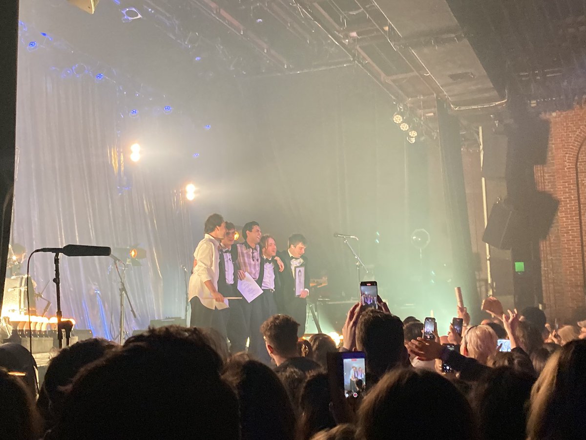 zzveny's tweet image. Jeune crooner de Nashville, @stephencsanchez
fait 1 bond dans les sixties avec sa voix profonde et sa présence sur scène.
Son 2e album #AngelFace est construit comme 1 ballade d'1 amour tragique. Cet #Elvis 2.0 est 1 artiste aux débuts très prometteurs au @Botanique ⭐️⭐️⭐️