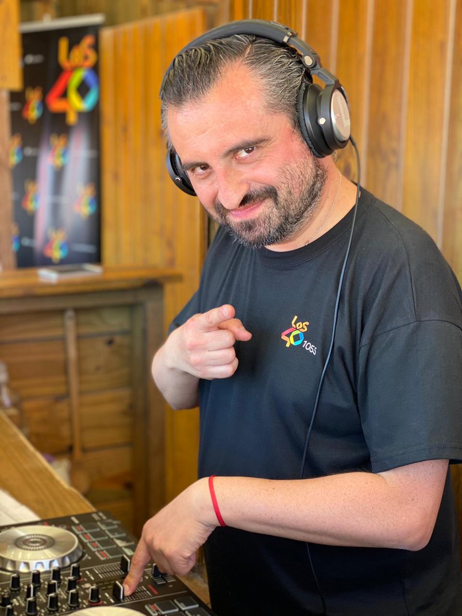 HOY: Hay #40party y se arma fiesta!!! SUMMER 2024 VERSION.

Te sumas? Desde donde?

Trasnoches sabado para domingo desde la 1 en la noche de @los40ar
105.5 fm! Noche DJ Mixing live nonstop 

TEMPORADA 16 ACTIVADA!!! 

Sumate y subileeee!!! 😉🔊🎙️📻🎚️🎛️🎧🙌👏

#los40 #radio #onair