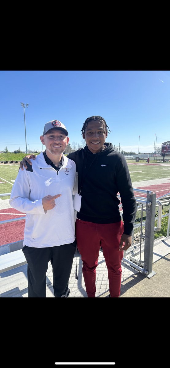 addisonmabry24's tweet photo. Glad to go on my 2nd official visit and 2nd offer to continue my dream of playing college ball. Thanks Coach Noonan and Coach Loya for believing in me. 🙌

@coachj_bo21 @RisterCody @Coachmaxloya27 @CoachBMusgrave @RTS_9 @WCPSacramento @SierraCollegeFB https://t.co/vTLbCUTTzD