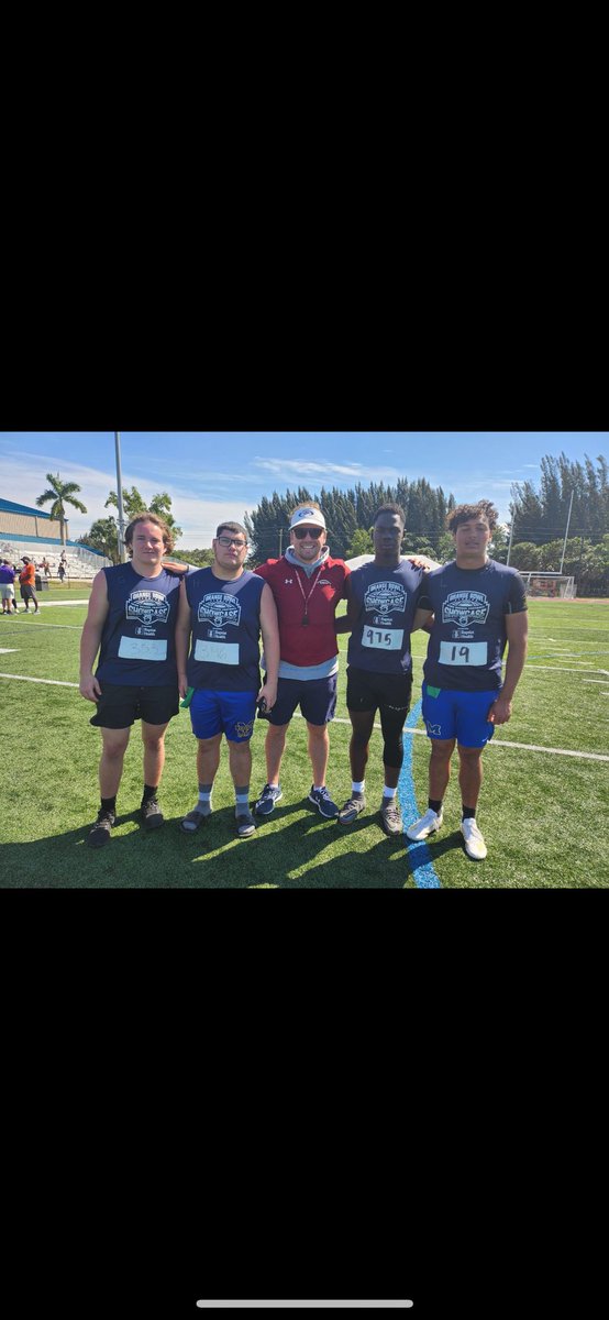 SeanMhs's tweet image. Great job today by our boys at the Orange bowl showcase. At the end, the boys had a chance to meet with @CoachDrewDavis with St. Thomas university!