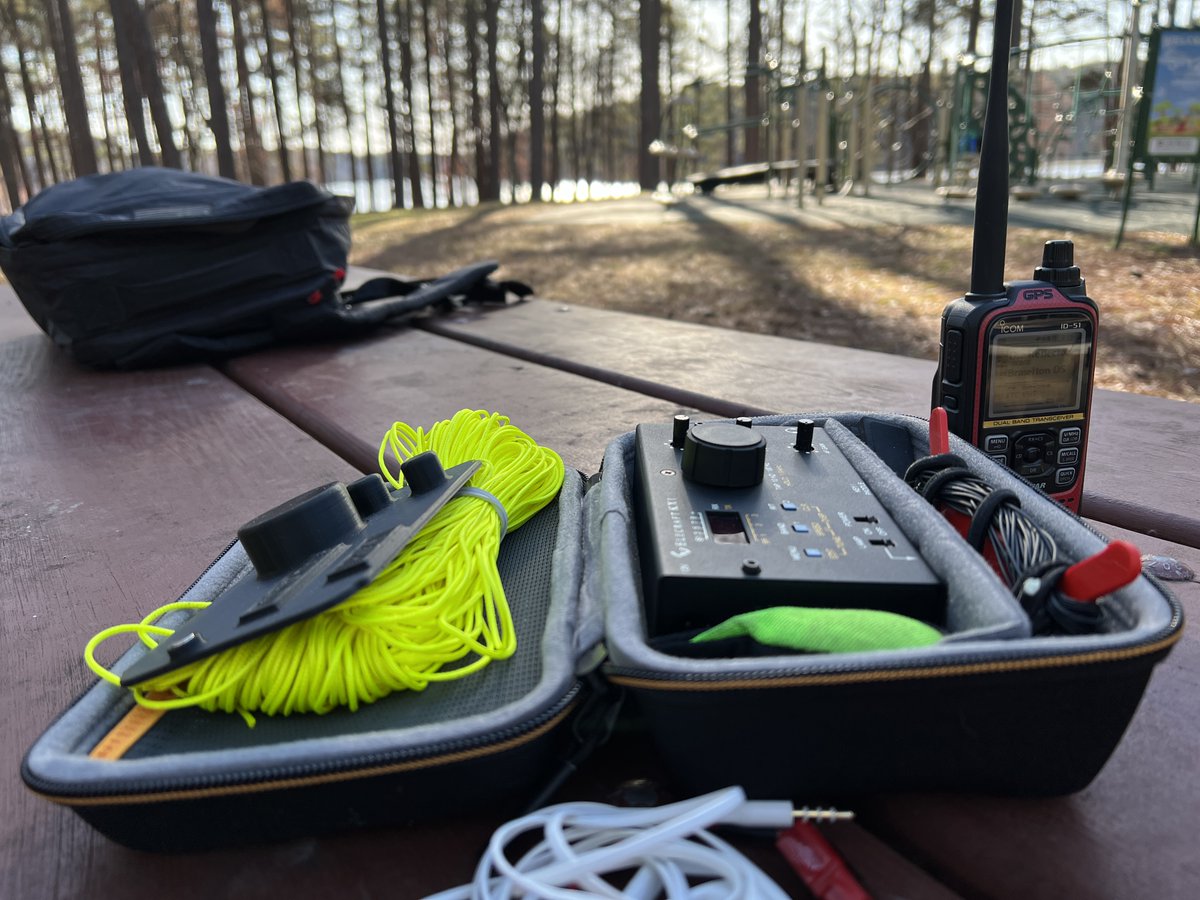 tuftelndotnet's tweet photo. Radio Therapy this morning with the @elecraft #KX1 and a new internal 1Ah LiPo. 30 QSOs across 40-30-20m on a 28.5ft radiator and 17ft CP. This battery should do 3 hours with no trouble. Very pleased. https://t.co/1WKi8THSEW