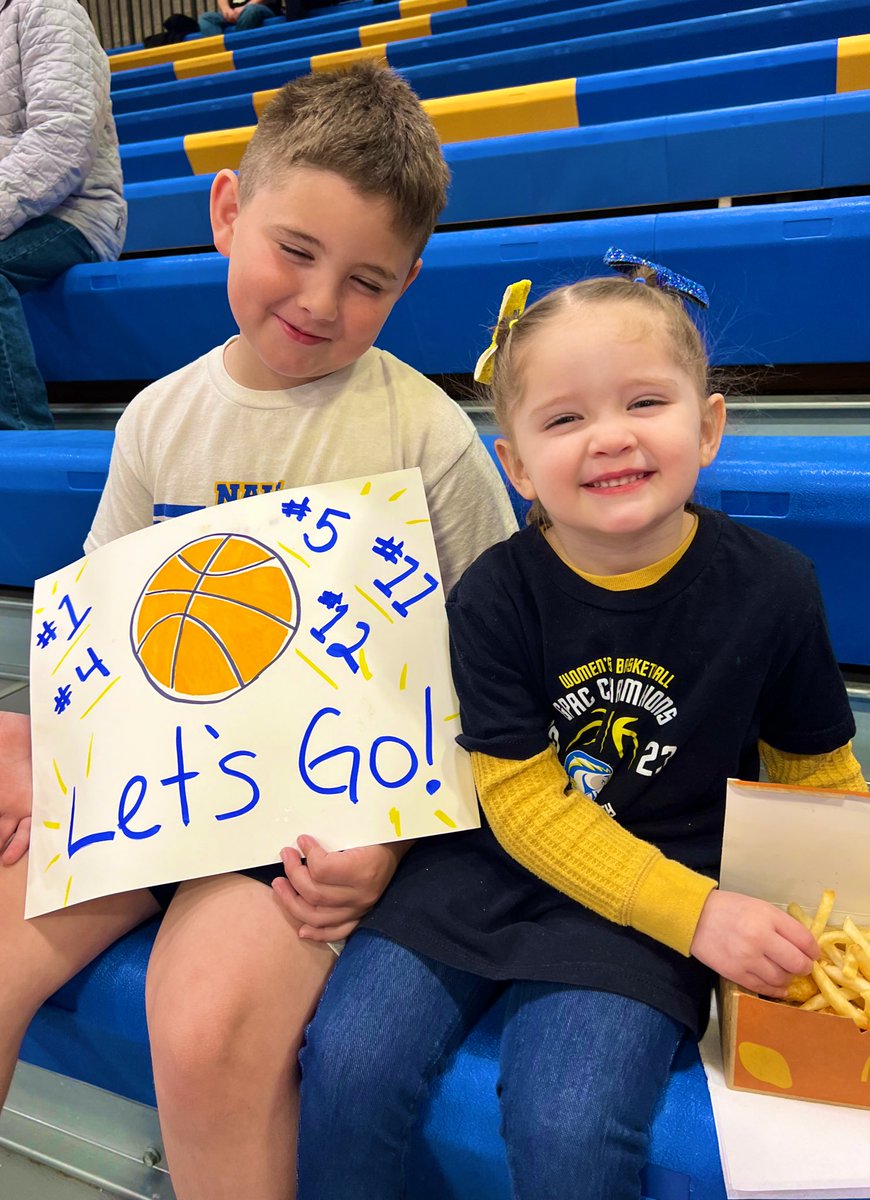 GO CHARGERS! 💙💛