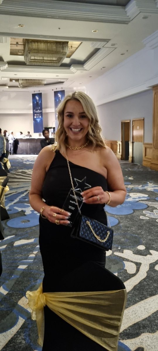 dleeiphone's tweet photo. Fleet dealer of the year, finally. Well done Rebekah. 👏 https://t.co/UcZZasOcA3