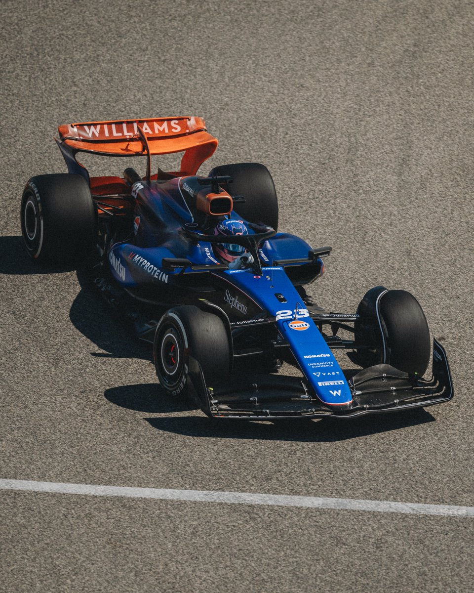 Alex Albon tweet media