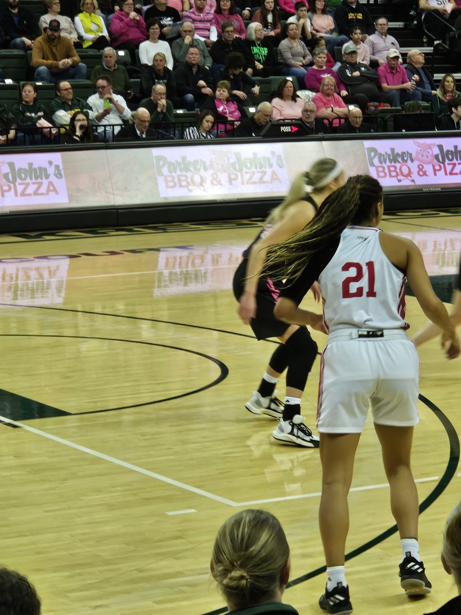 The OG!   Been around since day 1 of <a href="/playmkrsgirls/">Wisconsin Playmakers</a> !   

<a href="/QueenRebounder/">Tahlia Walton</a> is finishing up her grad year at @IUPUIJaguars!   

<a href="/Shaw_Playmakers/">Coach Aaron</a> <a href="/USJN/">USJN</a> <a href="/BlueStarMedia1/">BlueStar Media</a>