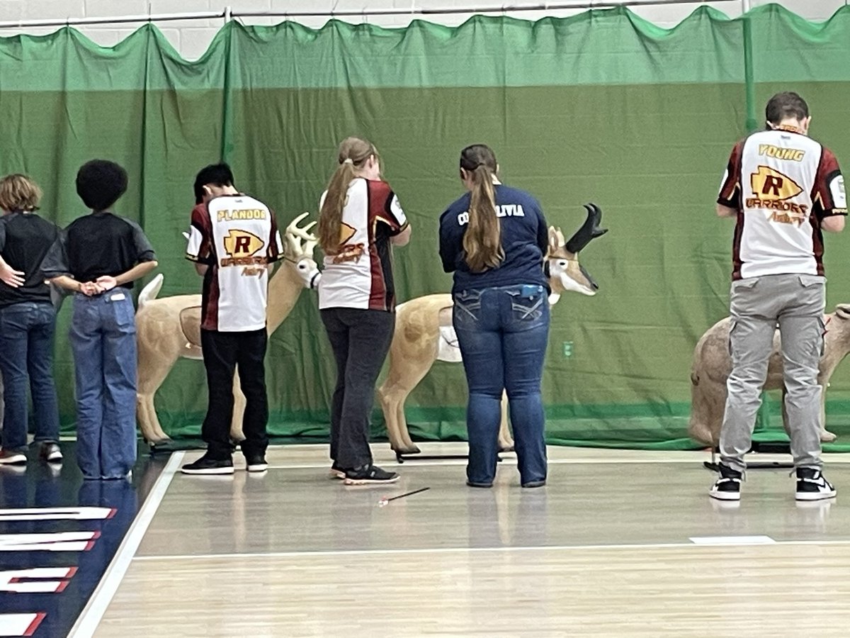 Lucrecia Gregg tweet media