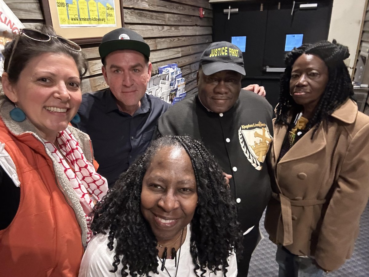 Science Community Action Network (@scican_ej) on Twitter photo Last week SciCAN team members @Jesst2cThomas & <a href="/BetolMartinez/">BetoLugo-Mtz</a> met w/<a href="/NewAlphaCDC/">New Alpha CDC</a> folks in Florence, SC. New Alpha leads the way on #EnvironmentalJustice in the area on the rural & urban fronts. Last week SciCAN team members @Jesst2cThomas & <a href="/BetolMartinez/">BetoLugo-Mtz</a> met w/<a href="/NewAlphaCDC/">New Alpha CDC</a> folks in Florence, SC. New Alpha leads the way on #EnvironmentalJustice in the area on the rural & urban fronts.