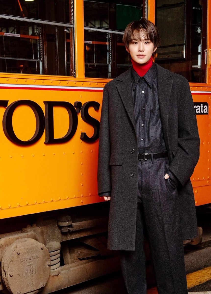 ⠀ ⠀⠀ 
lorelai &amp; koa at tods fall/winter 2024 fashion show in milan 
 ⠀ ⠀⠀