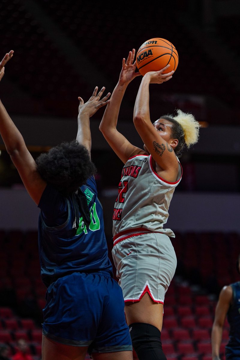 Swaggy Sav is taking over our IG🤩

Tune in as she previews tomorrow’s Play4Kay game and takes you through her day!