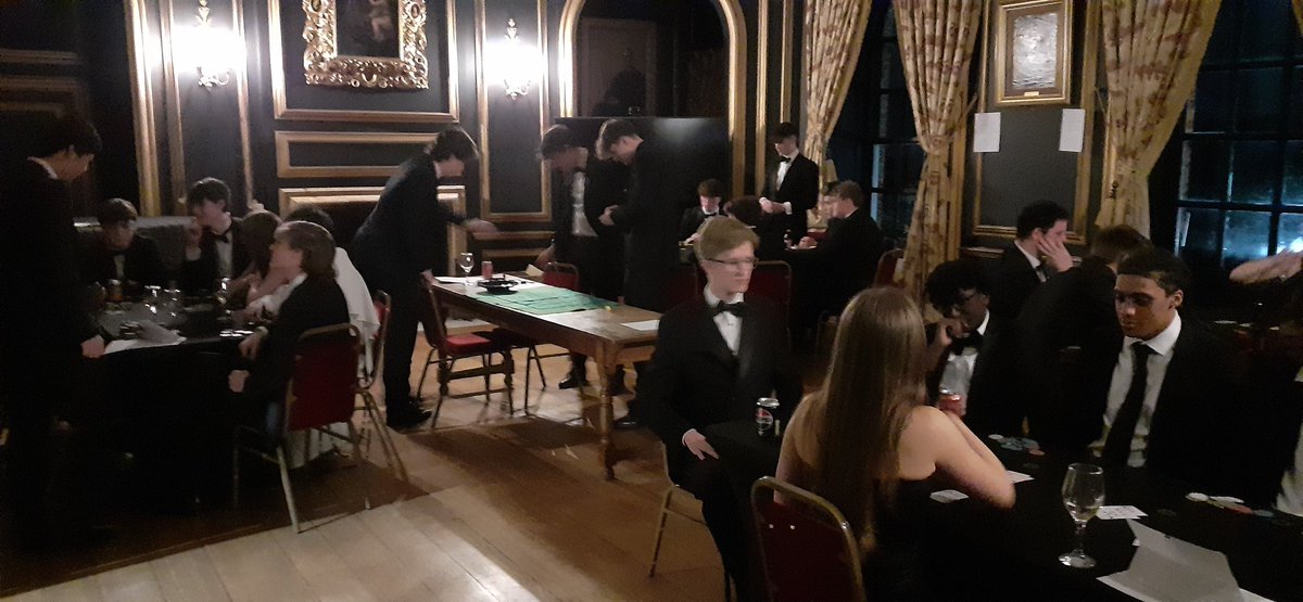 Super impressive effort from the L6 Charity Committee.  Casino Night in aid of @StyleAcre #oratorycommunity #oratorycharity