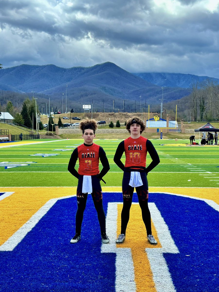 Chase10Horton's tweet image. Wrapped up @rockytop7v7 with a view!

⛰️🏈 #QB #7v7football @blaze7v7 @QBHitList @ThrowItDeep #prostyle