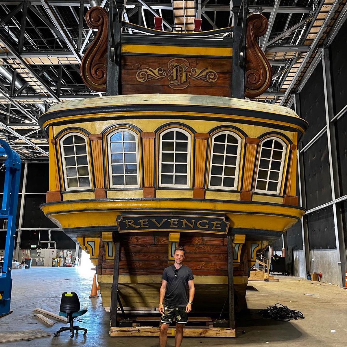 sambaschutte's tweet photo. Today’s Crew Shoutout: the genius @david_jenkins__ aka our father and creator🏴‍☠️ What to say about the man who gave us this epic show, redefined the pirate genre, broke records, made history and created a classic for all times☠️ Love you brother🫡❤️ #OurFlagMeansDeath #ofmd https://t.co/mxgJ7eEcCP