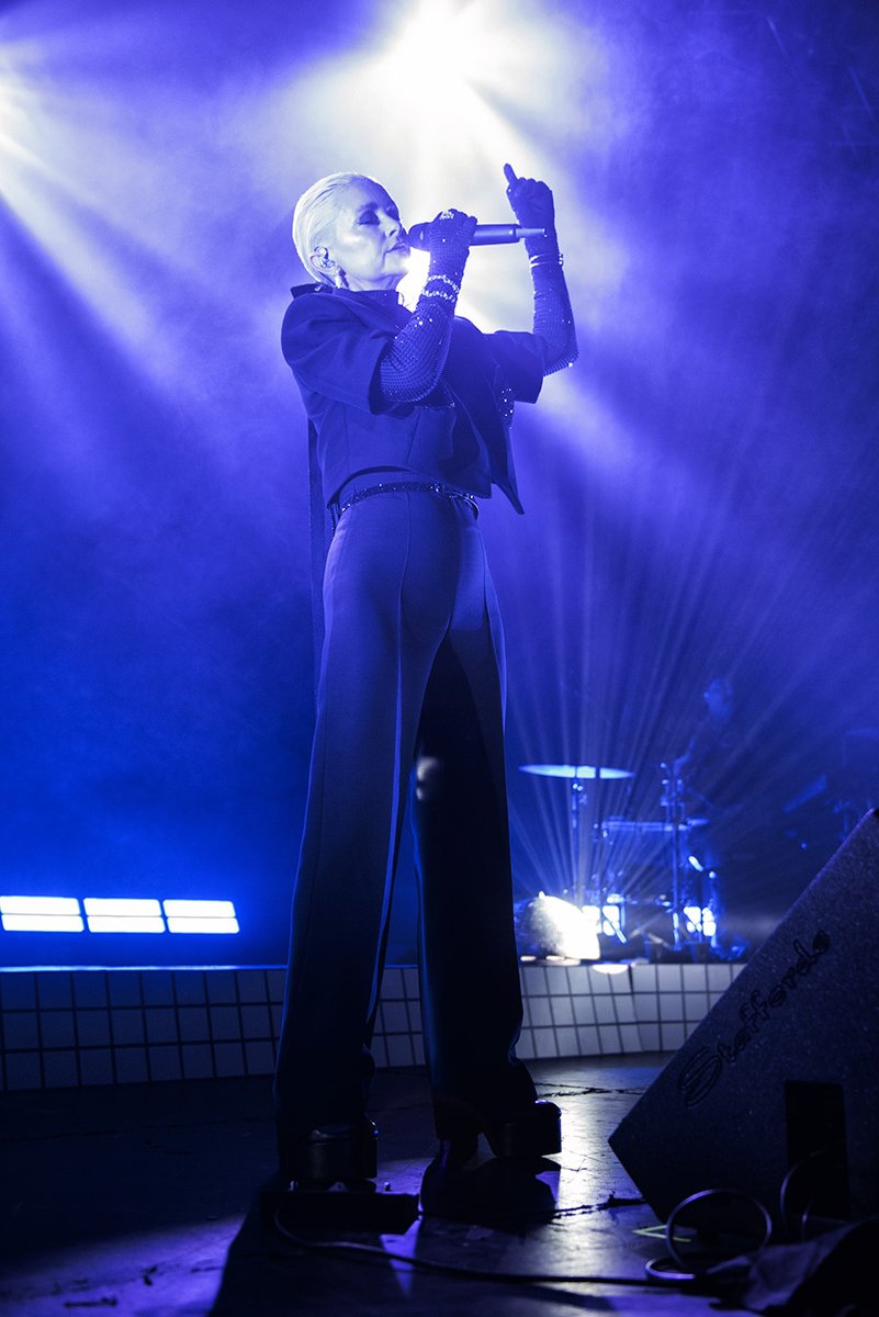 Keep your eyes peeled for a live review and photos of the fantastic @alisongoldfrapp as she stopped by @manchesteracademy last night on her Love Invention Tour. Shot for @louderthanwar