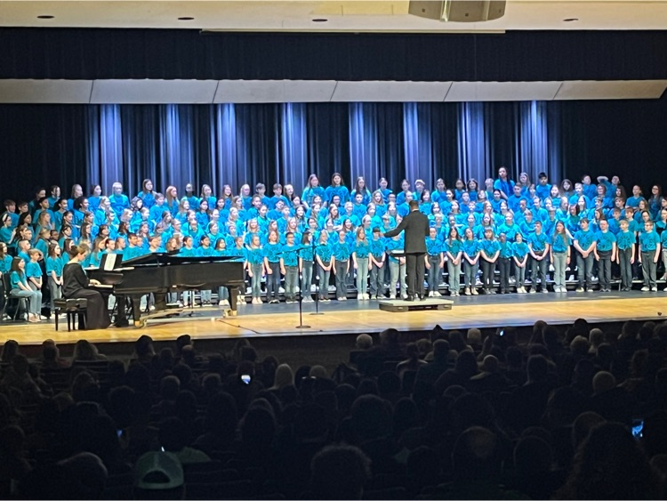 Concord_ES's tweet photo. Thank you Mrs. Janisse (music teacher) and our amazing students from East Side that participated in the statewide choral program called Circle the State! Our students got to sing with many other students from other schools in the area! What an amazing experience #LeadonEastSide https://t.co/1vgElvitiM