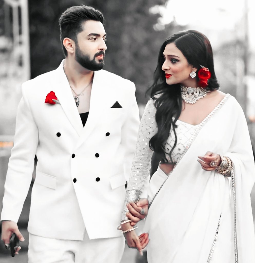 ROYAL COUPLE 🤍🌹🧿

#rishmibestjodi #rohish #rishmi #bhagyalakshmi #aishwaryakhare #rohitsuchanti