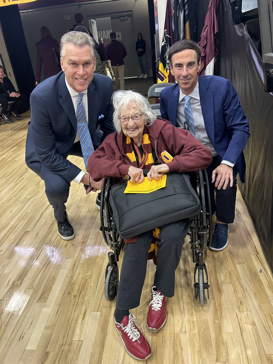 Less than 1 hour from tip off and we have been officially welcomed by Sister Jean. Join us at 430pm ET on USA for Atlantic 10 basketball.