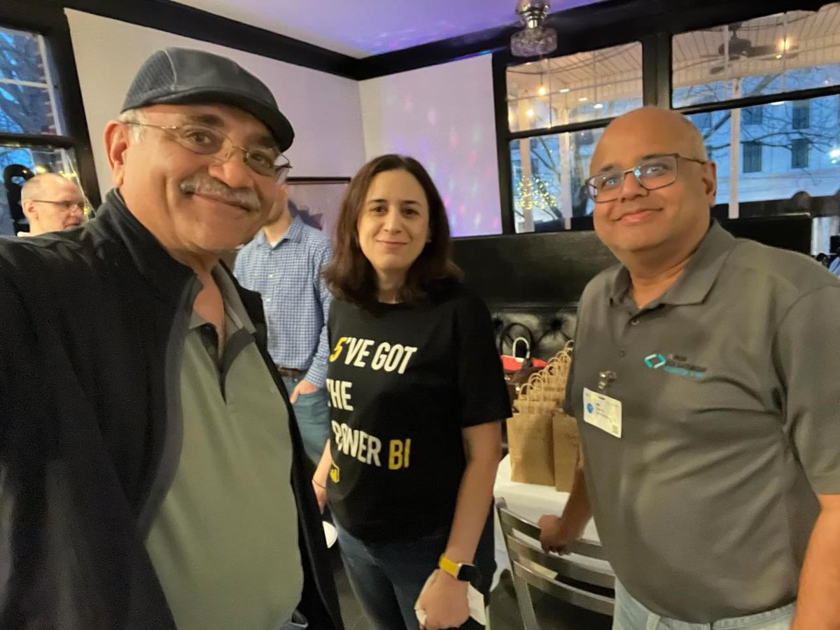 pareshmotiwala's tweet image. From last years sql Saturday Atlanta! #sqlfamily #sqlsaturday 
@ShbWatson @vdamu