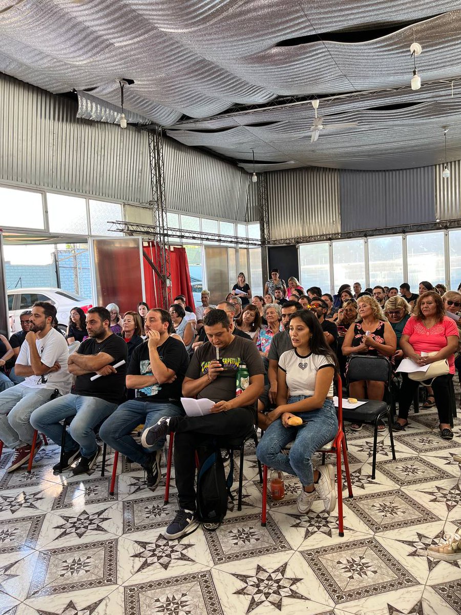 El peronismo tiene que hablar, decir, cuestionar y movilizarse. 

Eso es lo que vamos a construir.

Gracias a todos los que participaron!