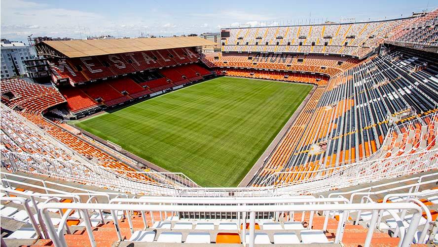 🚨ULTIMA HORA: El Valencia CF está planteándose seriamente prohibirle la entrada a Mestalla a Vinicius Jr. 

El club ve la noticia sobre el documental de Netflix en Mestalla como una provocación, ya que se quiere centrar toda la atención en homenajear a las víctimas del incendio.