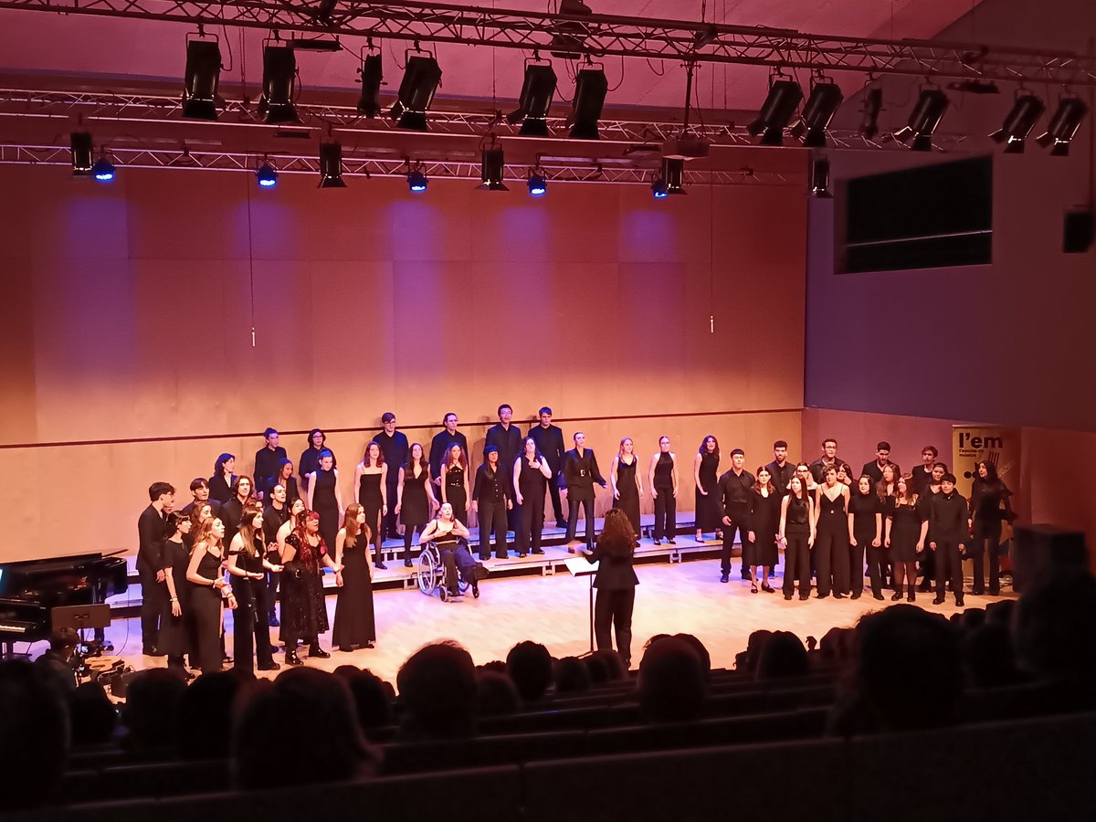 Emocionant i vibrant concert avui a l' <a href="/AuditoriTRS/">Auditori Terrassa</a> amb <a href="/MusicalsChoir/">Musicals' Choir</a> dirigits per <a href="/cristinacolome2/">Cristina Colomer</a> 
#TerrassaCiutatCoral
