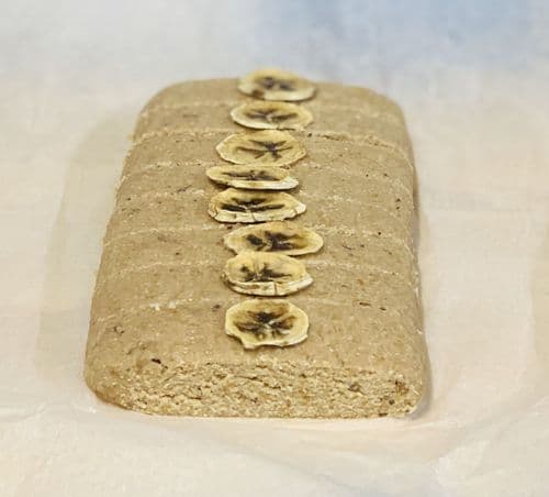Deliciously Raw Treats: Savour the sweetness of our unique Banana Cake. Six slices of plant-based perfection that you wont find anywhere else. deliciouslyraw.shop/banana-cake---… #BananaBliss #HandmadeGoodness #DeliciousDesserts #RawPlantBased
