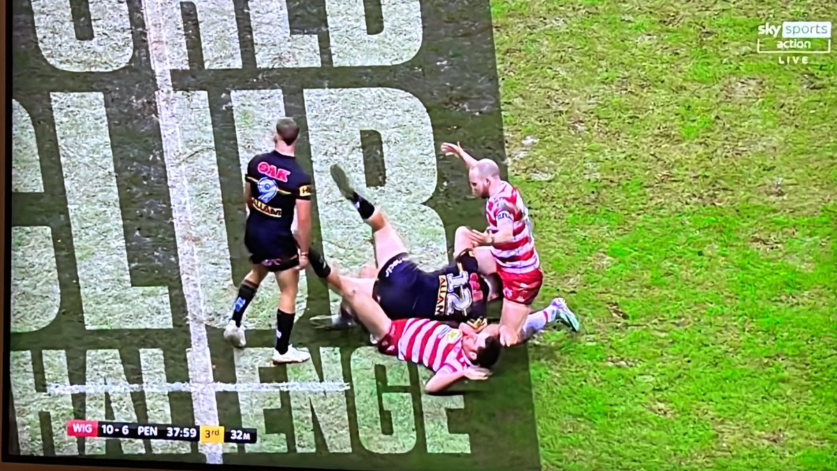 What a brilliant advert for Rugby League available on free to air TV. Free-flowing, expansive RL at its best!