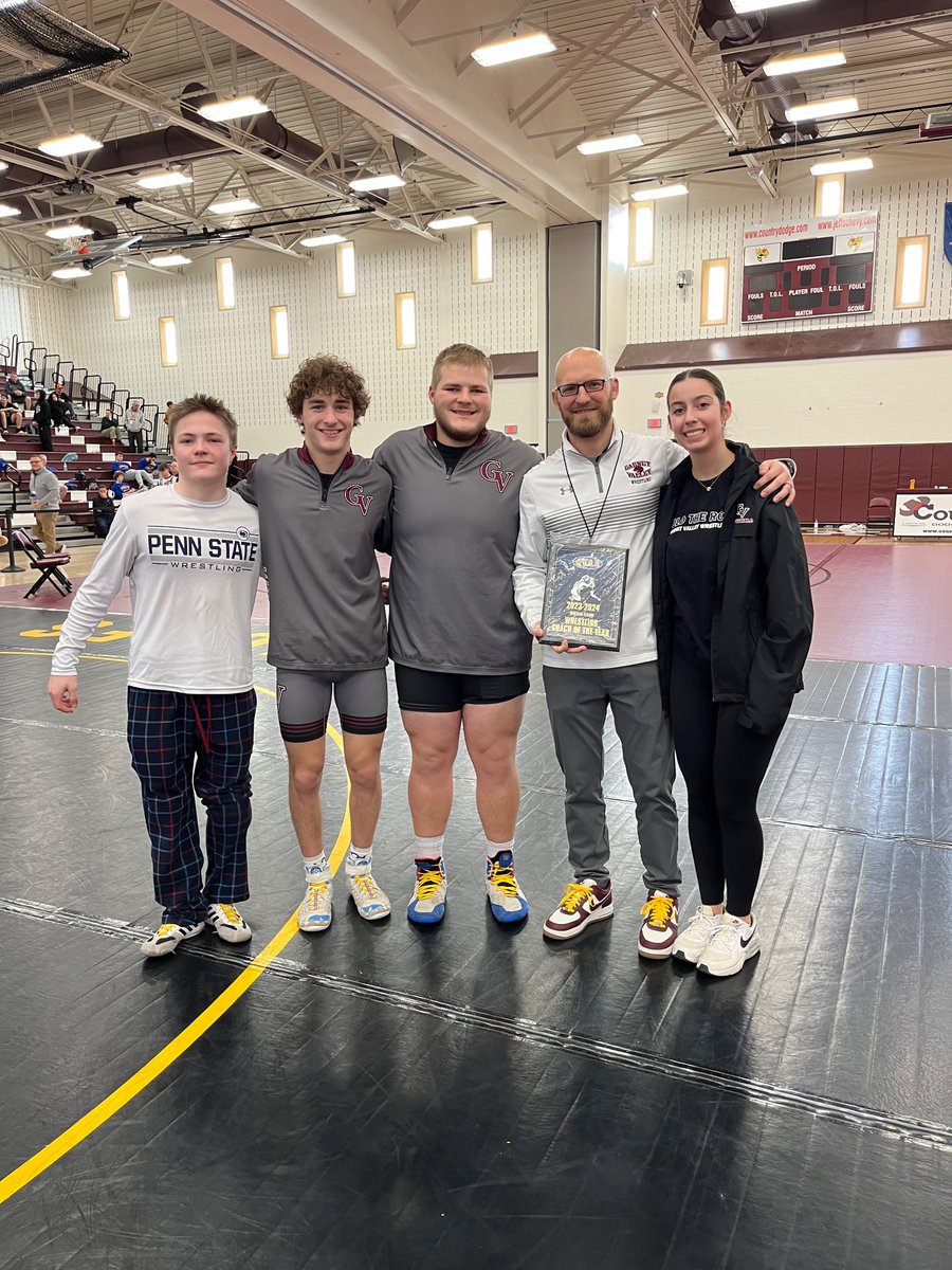 GVWrestlingTeam's tweet image. Our 2024 Central League Coach of the Year, Chris Tate!  #HoldtheRope  @GVAthletics