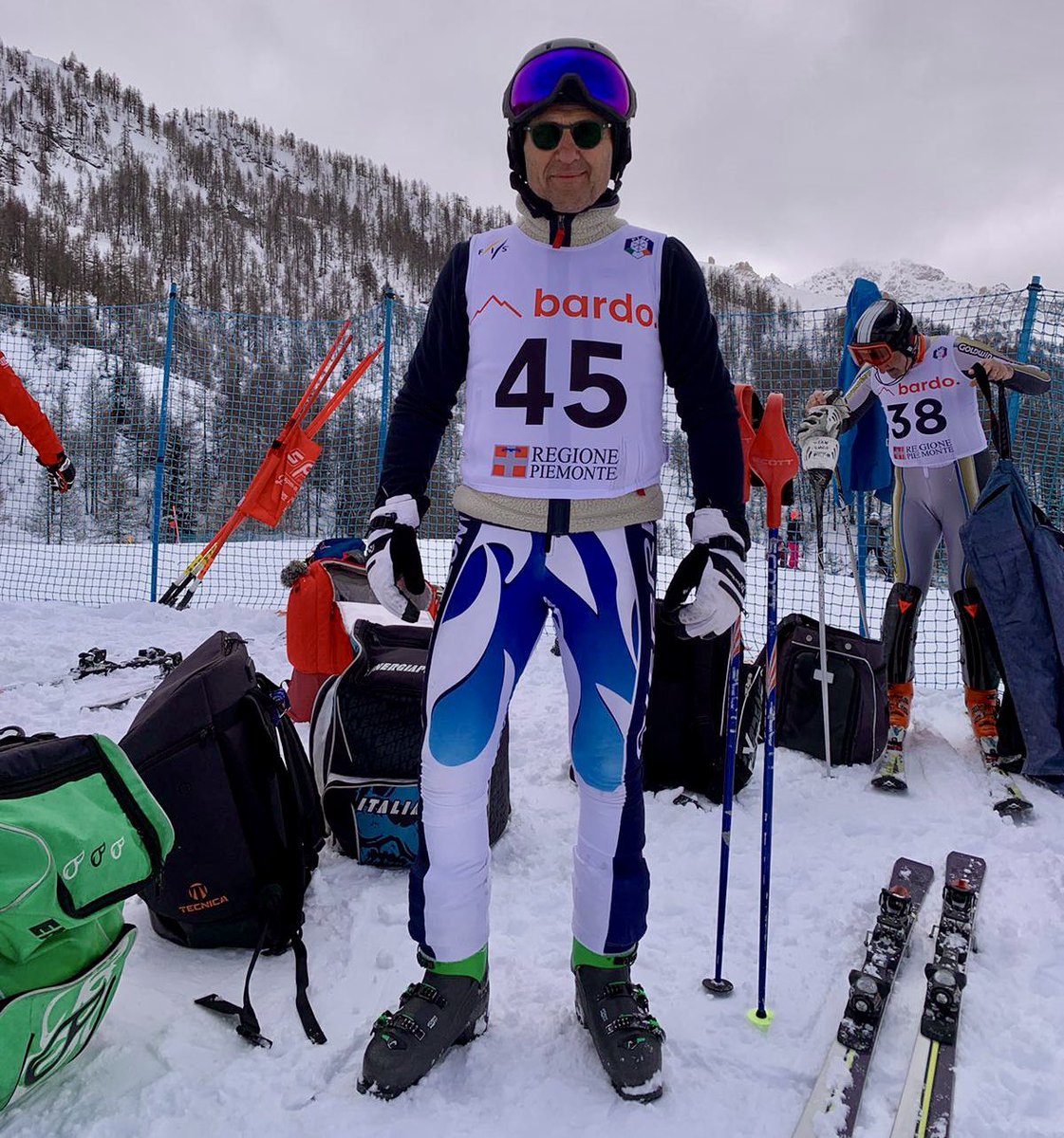 SSLazioSciClub's tweet photo. BIS DI RAFFAELLA GHIRARDUZZI A BARDONECCHIA - FOTI 11º

Ghirarduzzi conquista oggi sulle nevi di Bardonecchia il suo secondo argento, laureandosi Vice Campionessa Italiana (Cat. C3) anche in Slalom Speciale ai Campionati Italiani Master. 11º MARCELLO FOTI 

#risultatisslaziosci https://t.co/3440nMh7OB